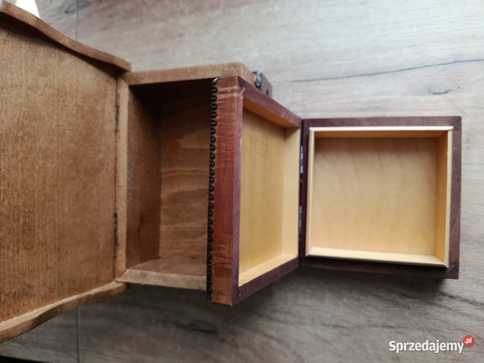 Zestaw drewnianych szkatułek z PRL 1 sztukę Choszczno