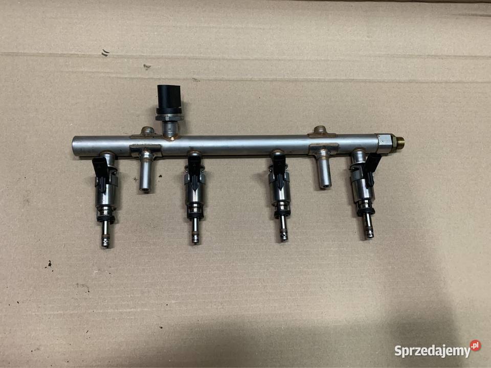 Listwa wtryskowa wtryski 06K133317C audi a5 8t Szczecin