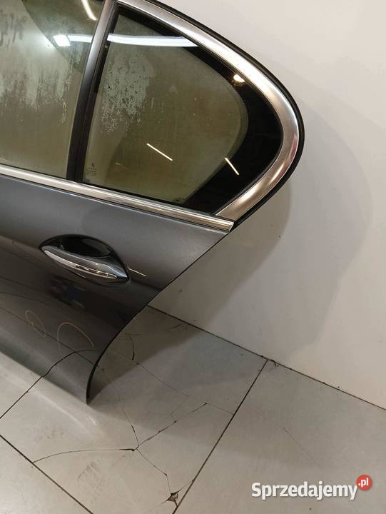 DRZWI LEWE TYŁ SEDAN SZARE Bmw Seria 5 VI 2010