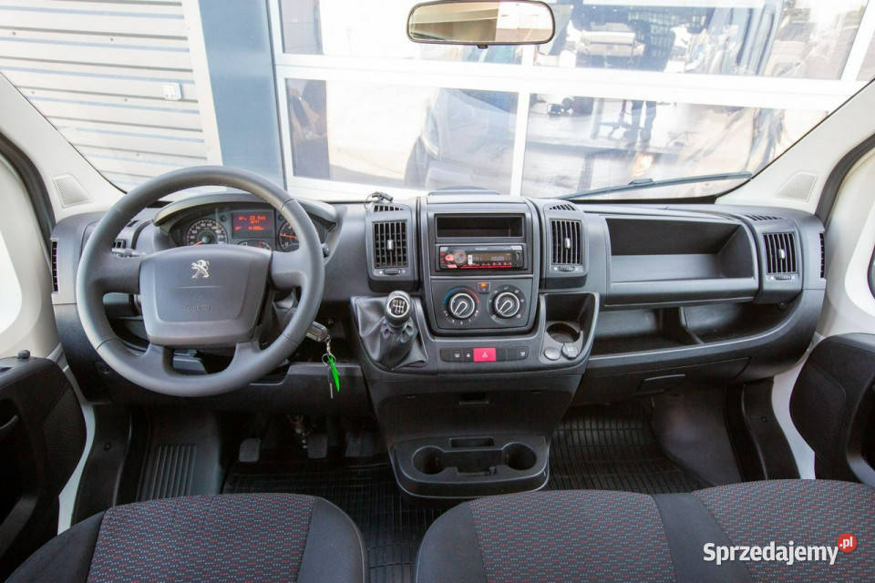 Peugeot Boxer 7OSÓB DOKA FABRYCZNIE NOWY SILNIK serwisowany w ASO Jarocin sprzedam