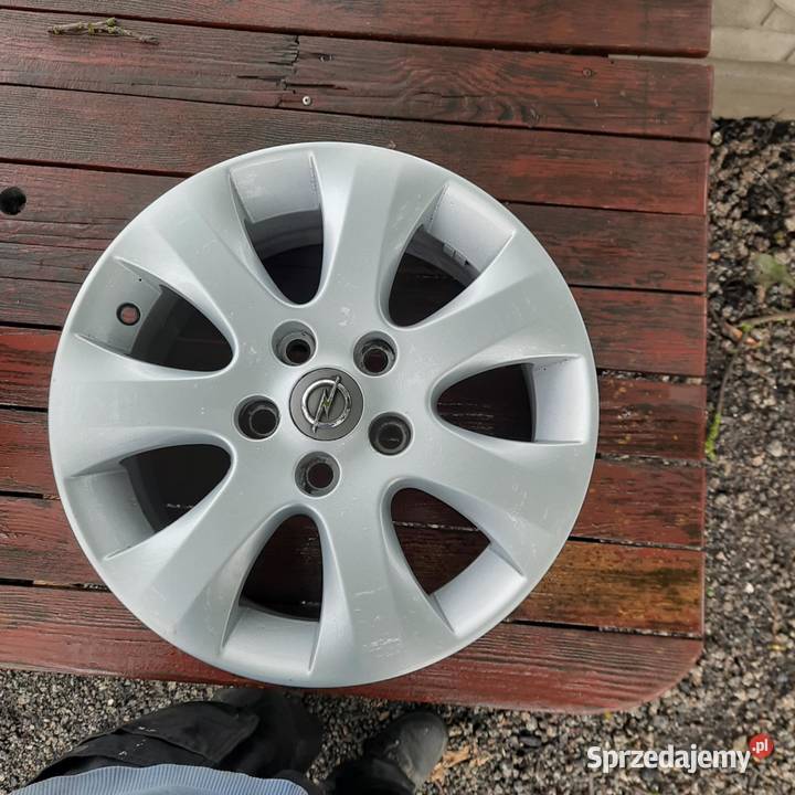 2 Felgi aluminiowe 16 Opel Astra Samochodowe