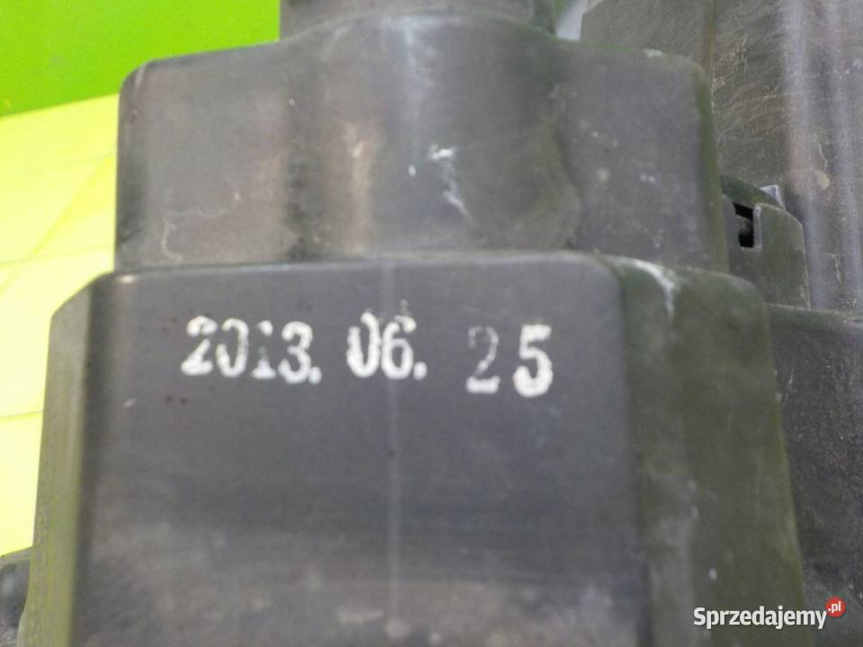 SSANGYONG RODIUS II TURISMO 20 B 13r lampa prawy Lampy przednie Suków