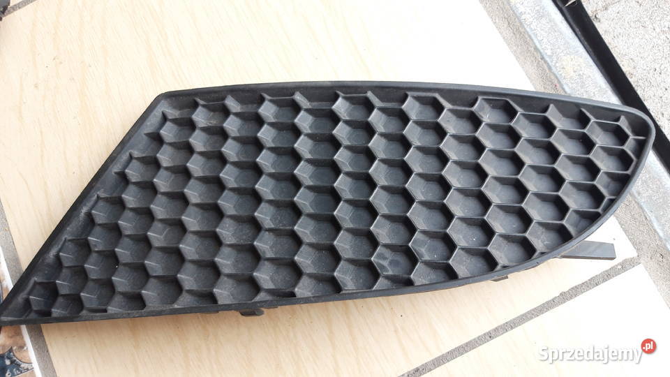 Seat Leon zaślepka zderzaka lewa przód Kalisz sprzedam