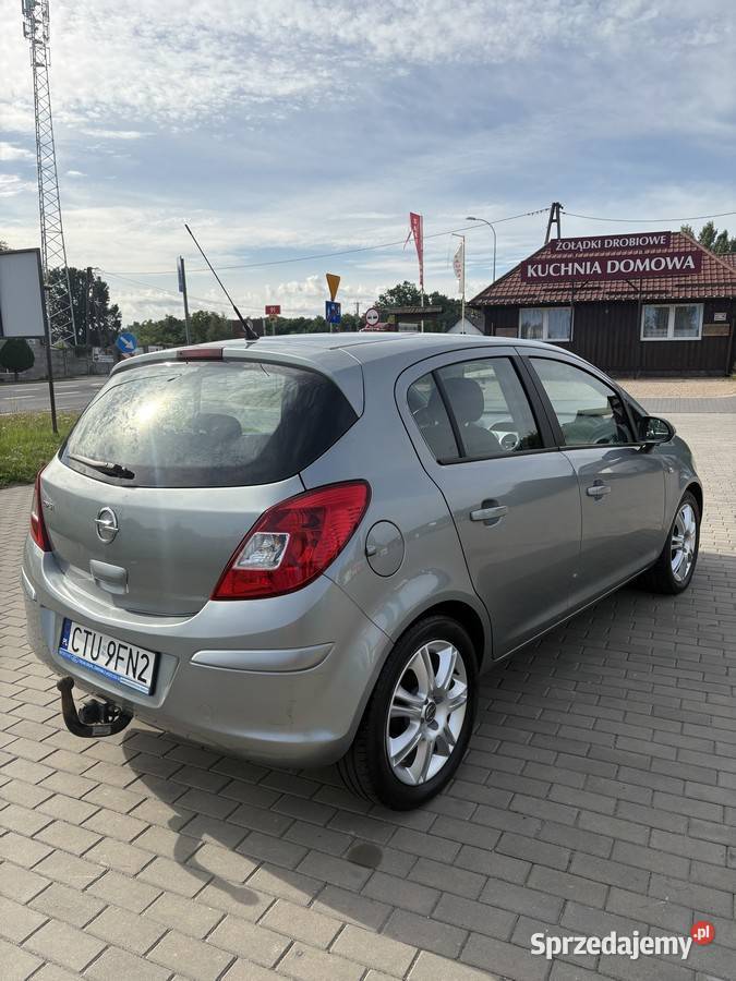 Opel Corsa D 12 benzyna 86 2011 5 drzwi radio Dolna Grupa