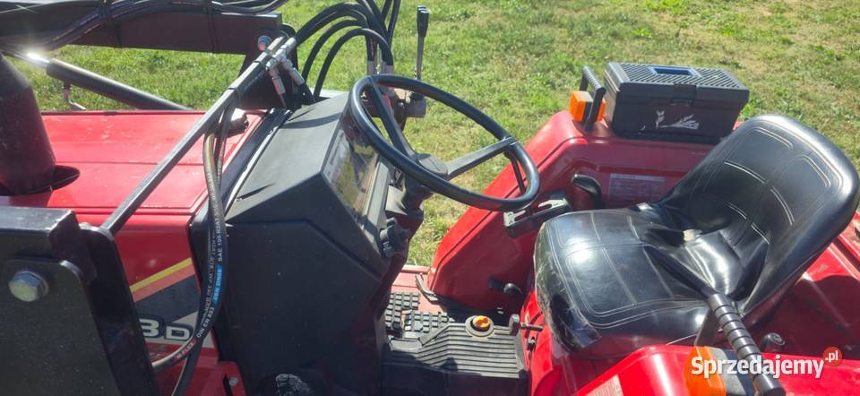 traktorek yanmar f18d z turem Żerdź