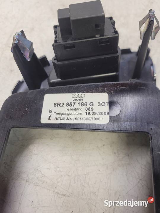 RAMKA OBUDOWA LICZNIKA AUDI Q5 8R 8R2857186G UK osobowe Deski rozdzielcze, konsole Przystajń