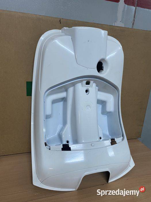 Piaggio LX 125 Kokpit przód osłona kolan plastik Poznań