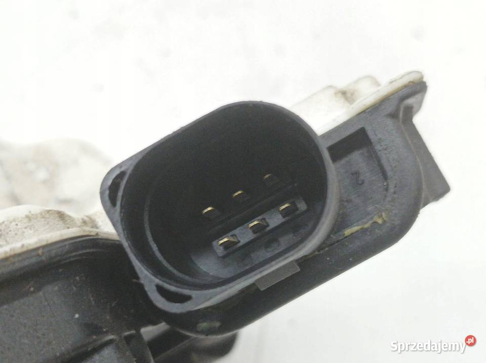 ZAMEK DRZWI TYŁ PRAWY EU 5N0839016D Skoda Superb Rok produkcji 2011