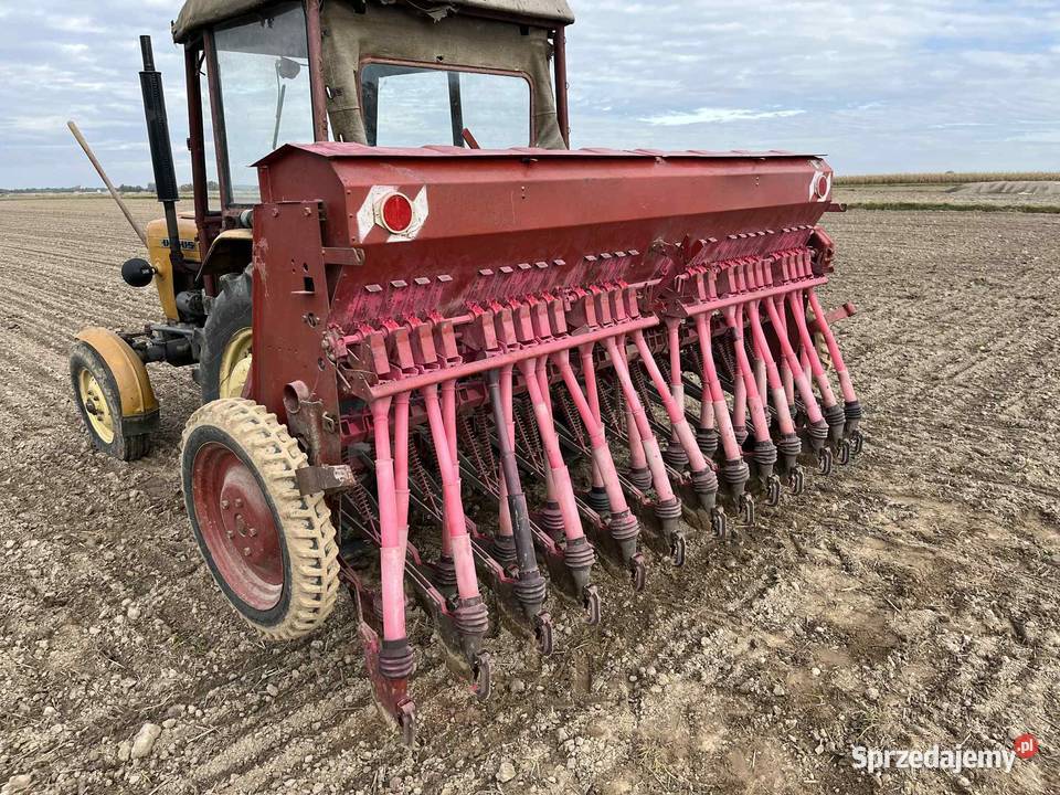 Sprzedam siewnik poznaniak 27m na skrzyni Błaszki