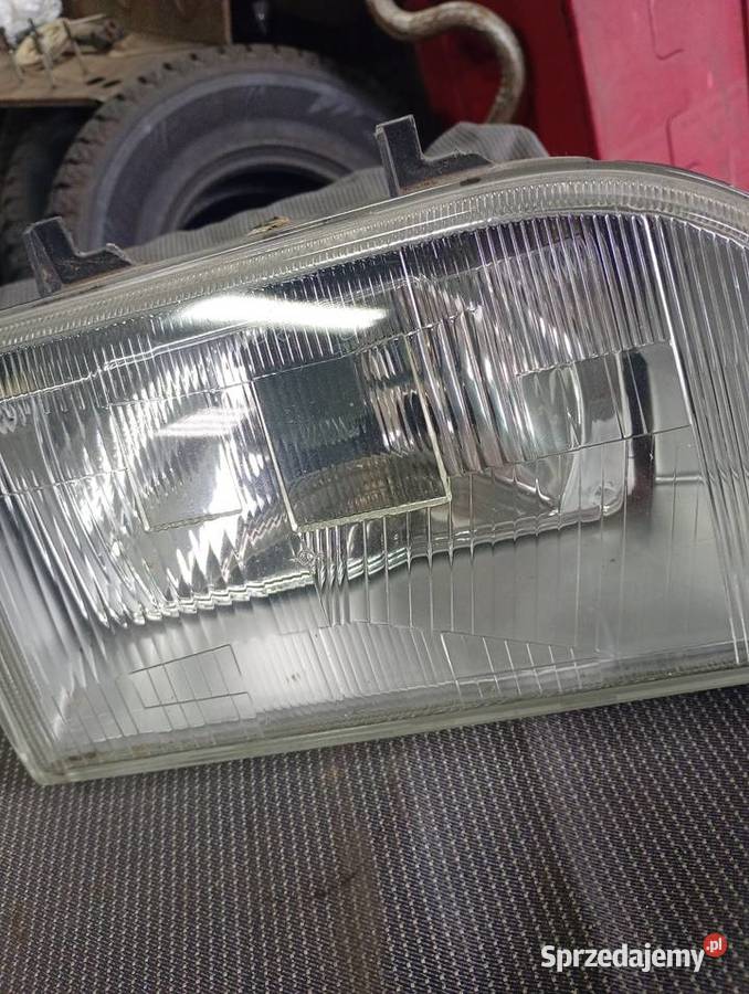 Lampa przednia do poloneza Łowicz
