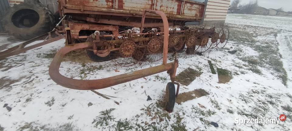 Zgrabiarka przewracarka