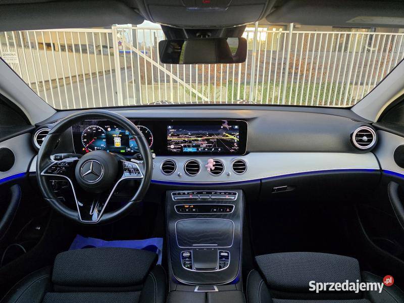Salon Serwisowany E220D 4MATIC Avantgarde VAT23 200KM Warszawa