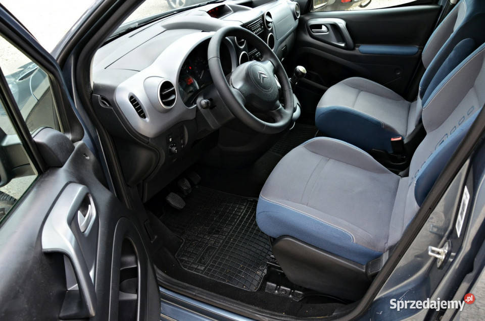 Citroen Berlingo 16 HDI 109 Multispace Super Rok produkcji 2010 Ostrów Mazowiecka