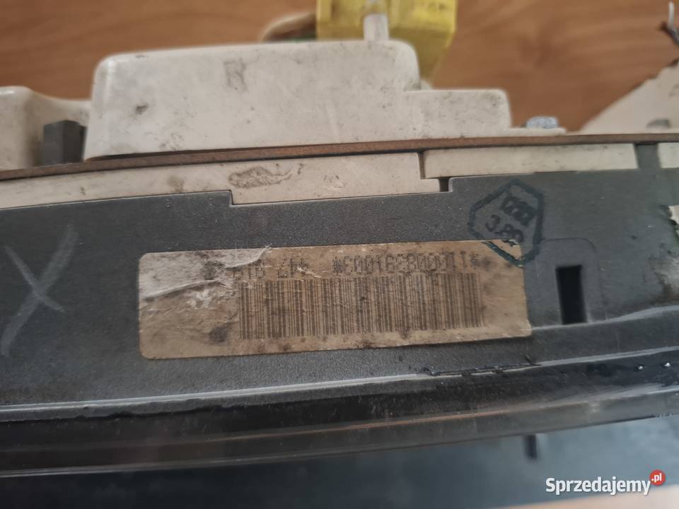 Licznik Zegar Audi 100 C3 25 Diesel Wisznice