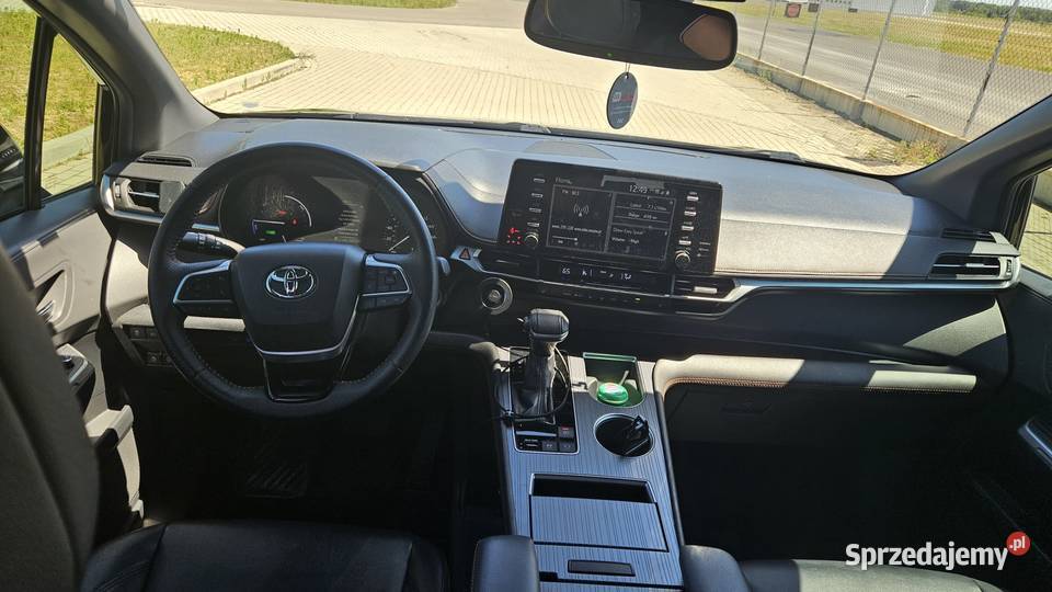 Toyota Sienna Toyota Sienna XSE BLACK 20 2500cm3