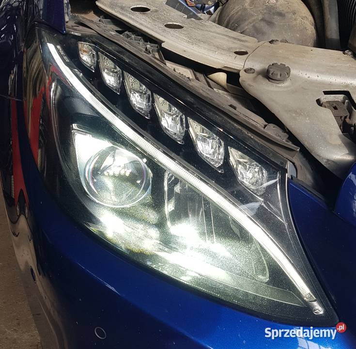 Zderzak Błotnik Pas lampa MERCEDES CKLASA W205 Radom sprzedam