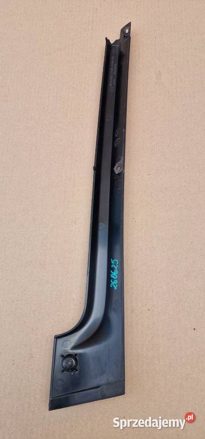 MERCEDES ATEGO LISTWA SŁUPEK KABINY PRAWY ciężarowe Bieleń