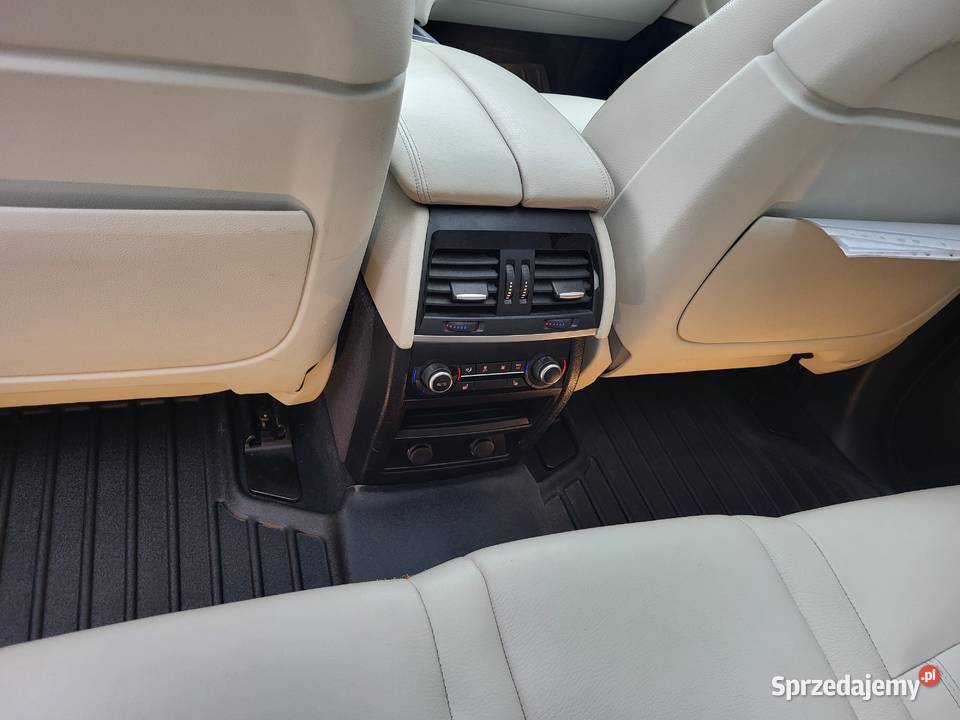 Bmw x5 f15 2016r XDraiw 2cm3 świętokrzyskie Staszów