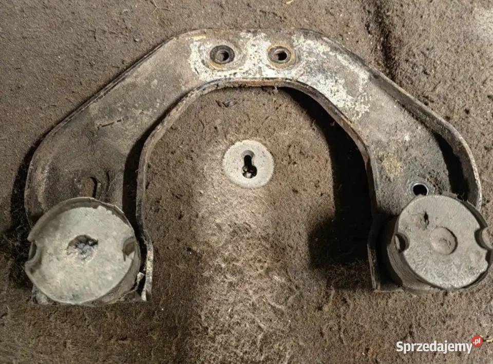 Łapa podpora mocowanie skrzyni biegów BMW E34 Żory