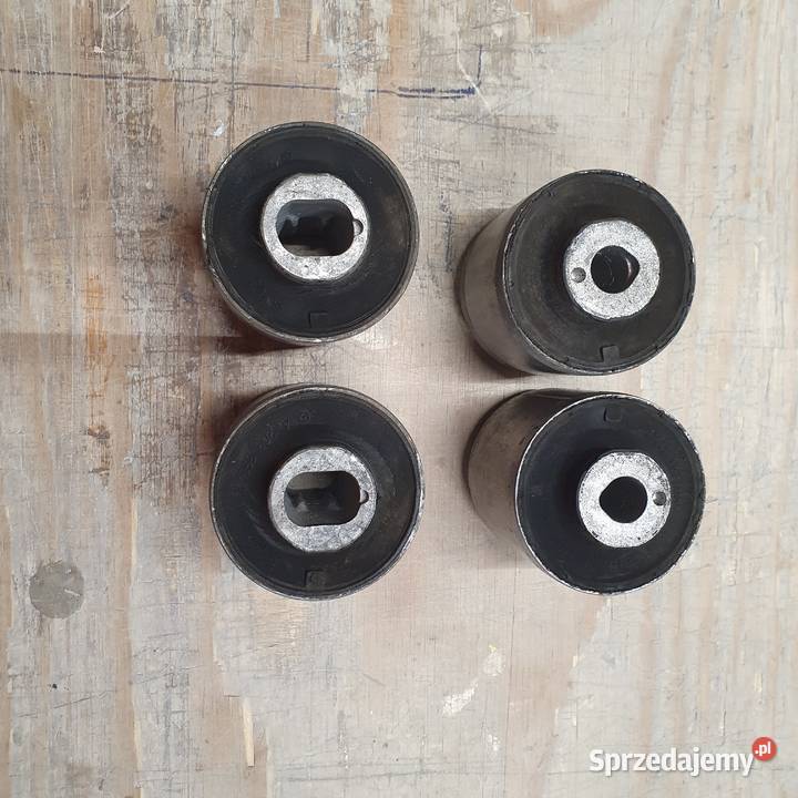 Tuleje wahaczy przednich aluminiowych Mercedes C Lublin