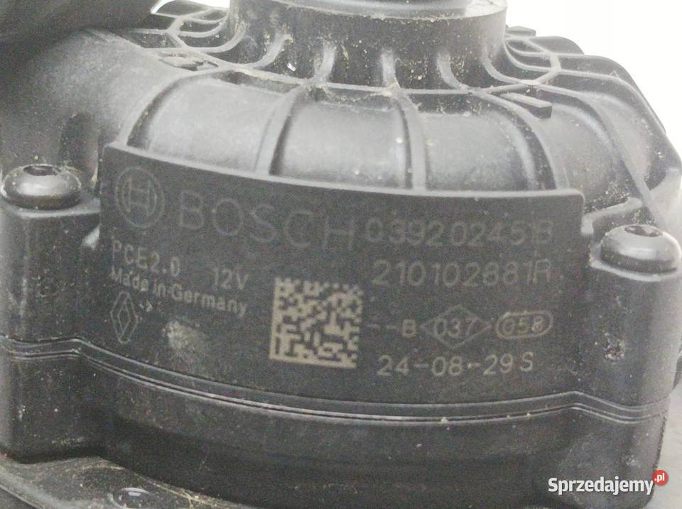 POMPA WODY 039202451B 210102881R Dacia Duster