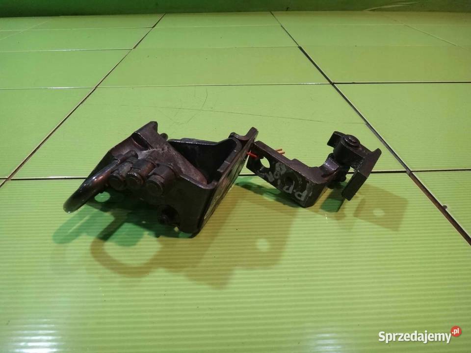 A3 8P LIFT 09r CABRIO zawiasy drzwi prawe przod mazowieckie Suków sprzedam