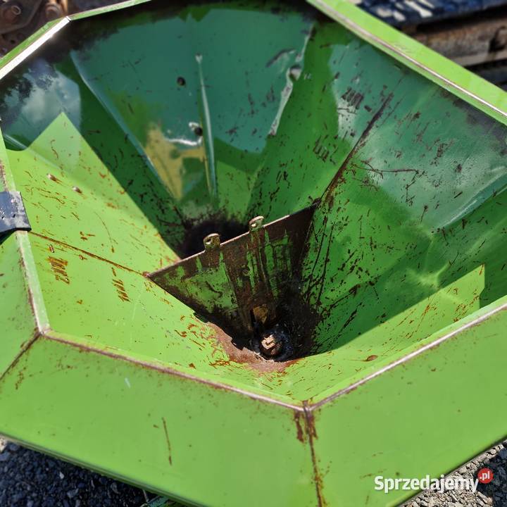 rozsiewacz nawozowy F402 Bolesławiec