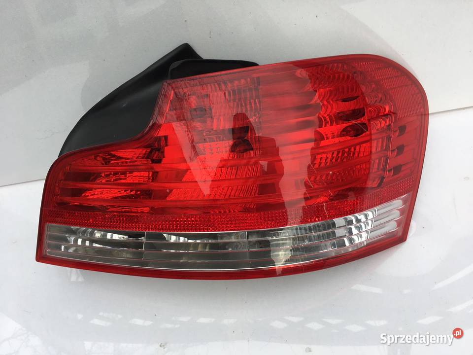 BMW E82 E88 PRAWA LAMPA TYŁ COUPE Ostroróg