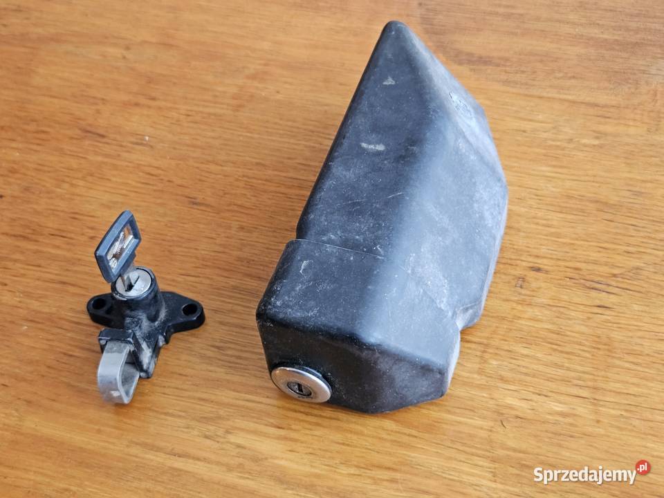 Uchwyt na kask schowek klucze Honda VT500C Lublin