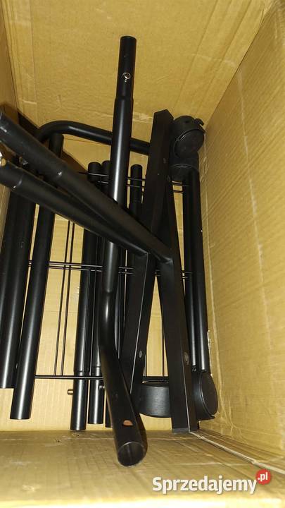metalowy wieszak stojący na ubrania z dolną Książ Wielkopolski