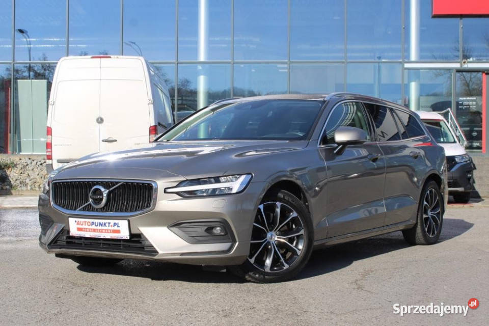 Volvo V60 2019r Carplay Hak Panorama El Fotel z diesel Samochody osobowe Kraków
