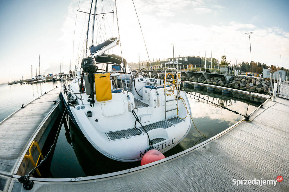 Przestronny i komfortowy jacht żaglowy Beneteau Gdańsk sprzedam