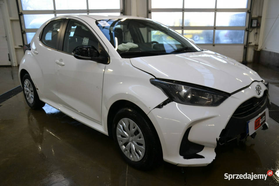 Toyota Yaris 15 benzyna 125 bez przebiegu MODEL Kęty