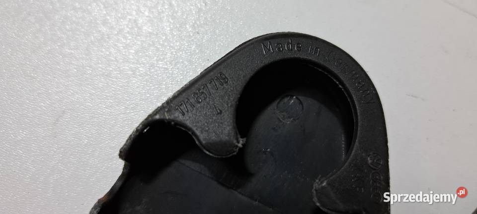 Pokrywa osłona pasów Audi 80 B2 VW 171857719 Części samochodowe Luzino