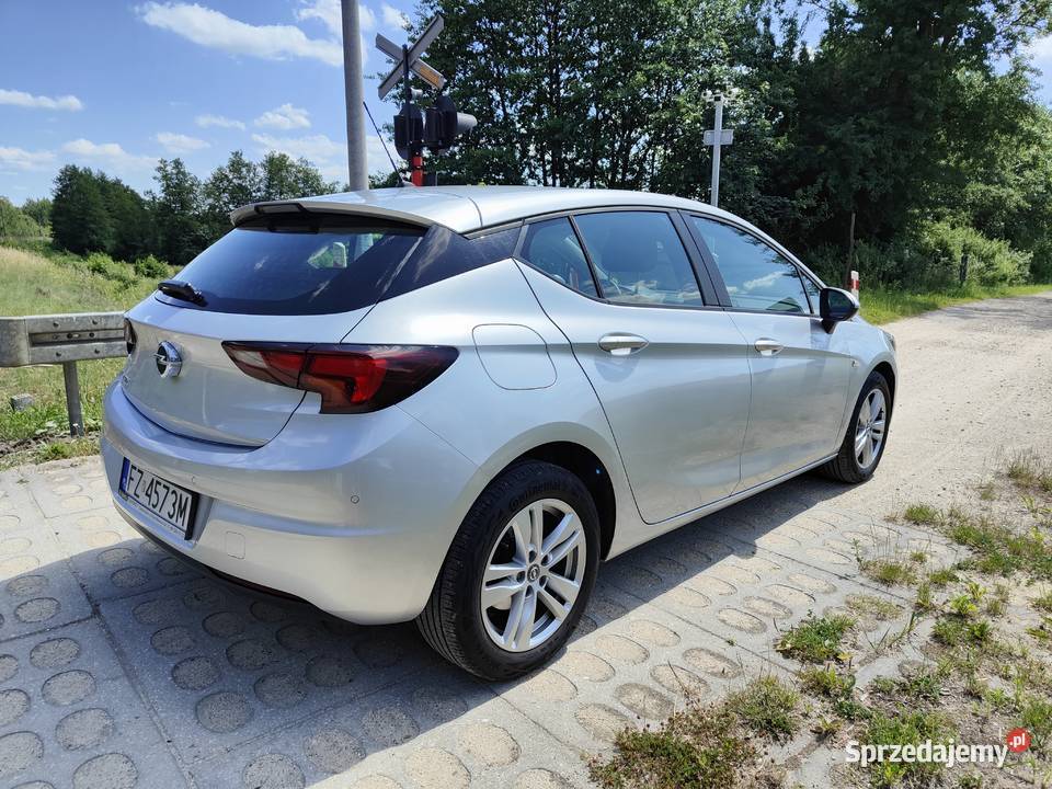 Sprzedam Opel Astra K Salon Polska Rytwiany
