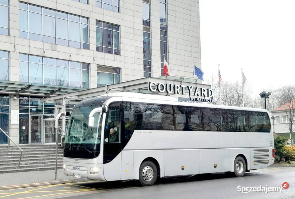 Wynajem busów Katowice Przewóz osób wynajem Sosnowiec