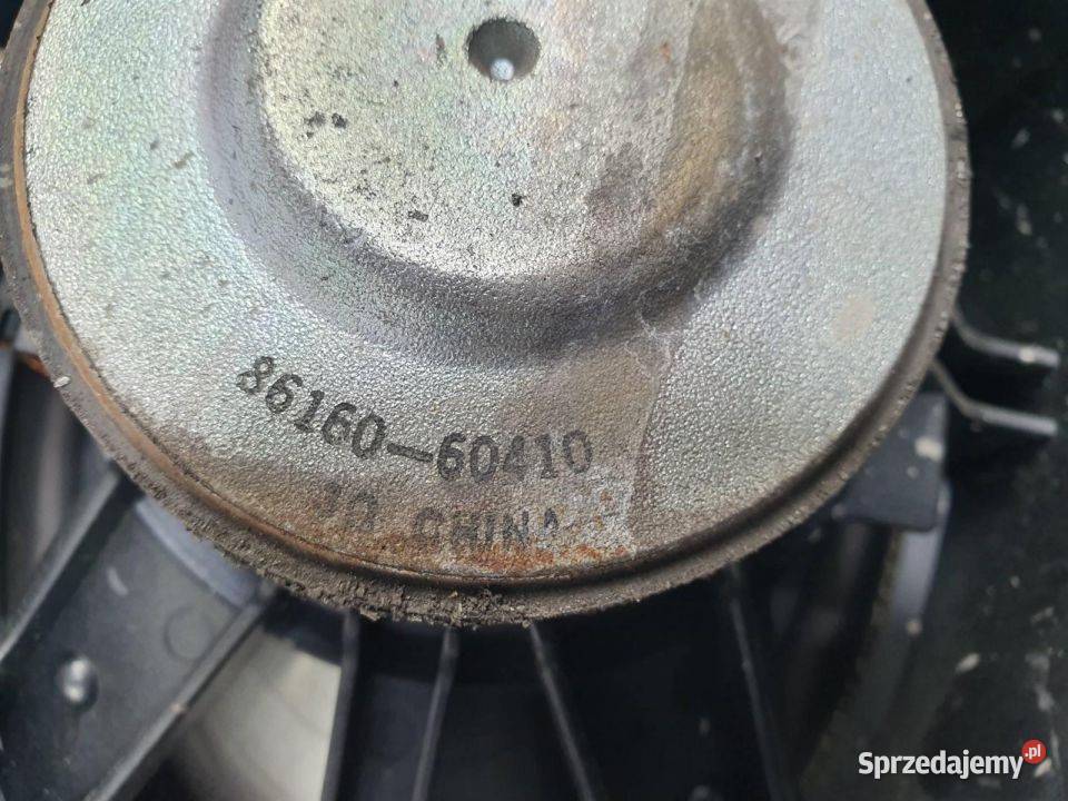 OSŁONA TOYOTA LAND CRUISER 200 8616060410