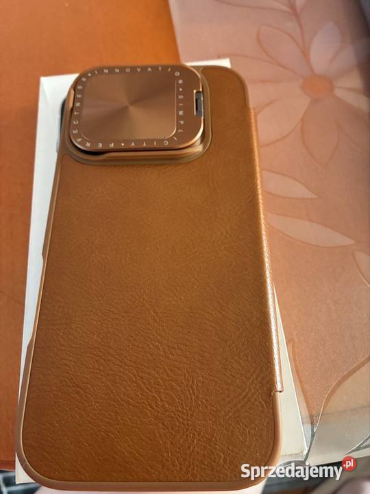 Nowy iPhone 16e Robakowo