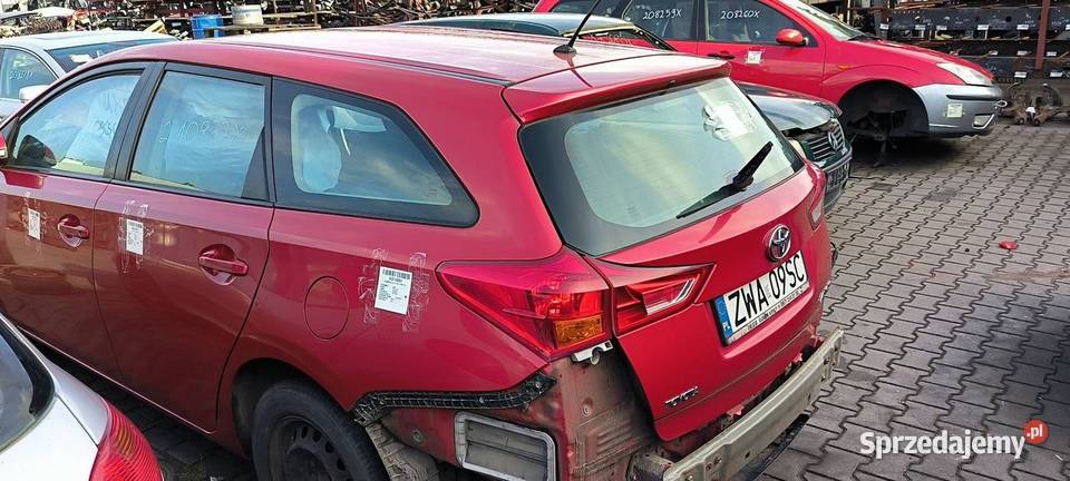 ĆWIARTKA BŁOTNIK LEWY TYŁ TOYOTA AURIS II 3R3 Pozostałe Lipno