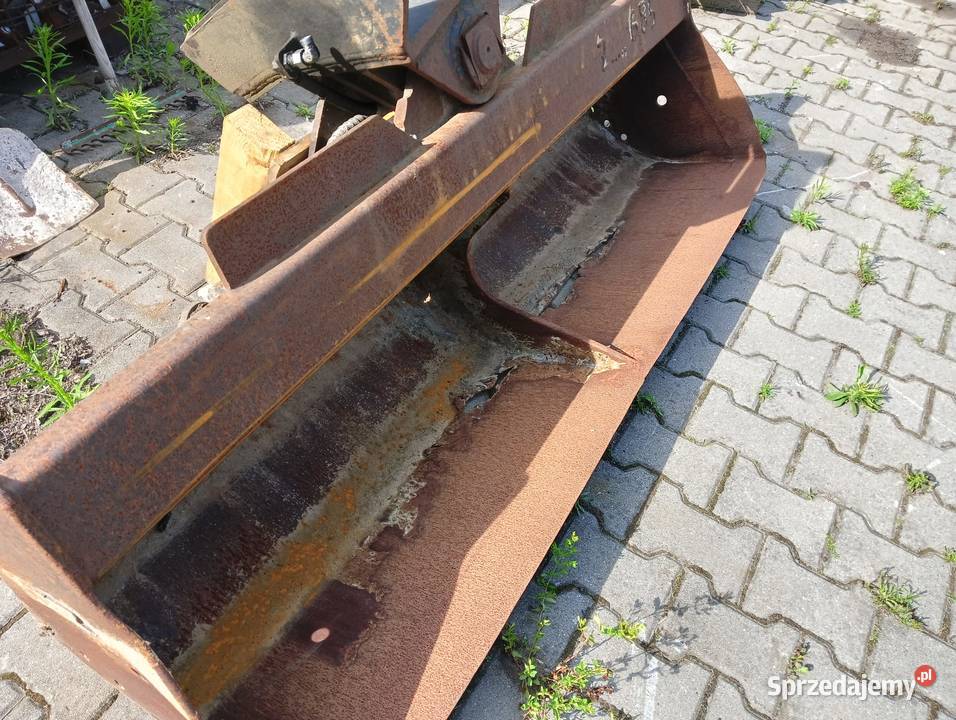 Lyzka skarpowa hydrauliczna z zamocowaniem