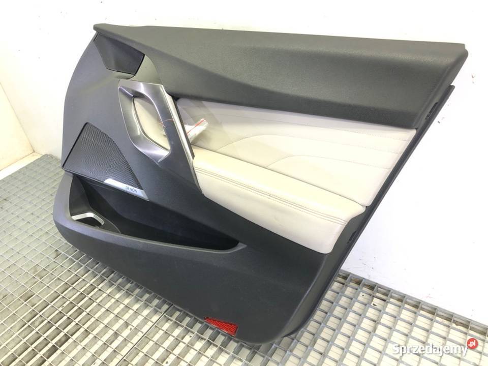 BOCZEK DRZWI PRAWY PRZÓD DS DS 5 Hatchback 1518