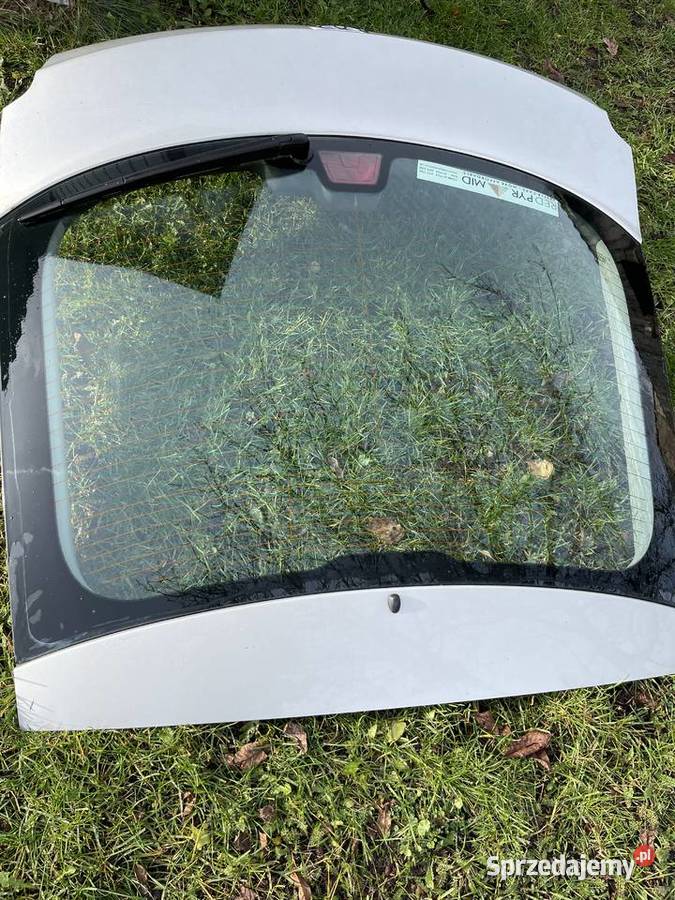 Klapapokrywa bagażnika Toyota avensis t 25 manualna Avensis