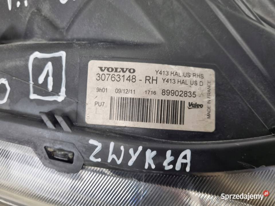 LAMPA PRAWA Volvo XC60 0817r PRZEDNIA PRAWY Lampy przednie Chełm