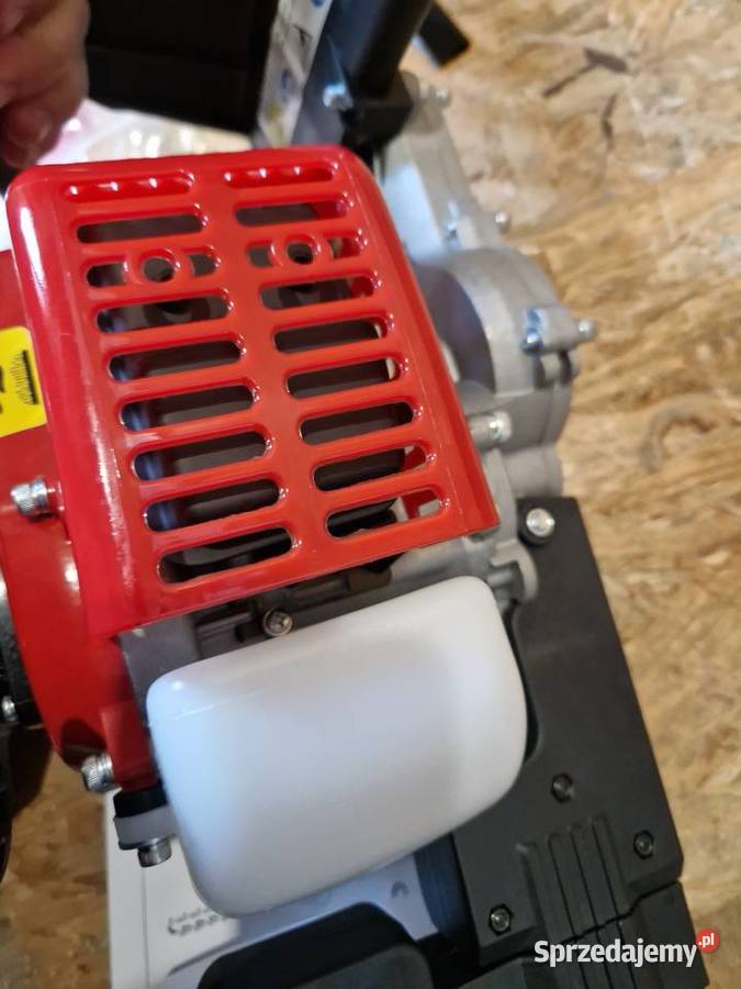 Nożyce do żywopłotu spalinowe firmy Rotstar 49 Kosiarki spalinowe