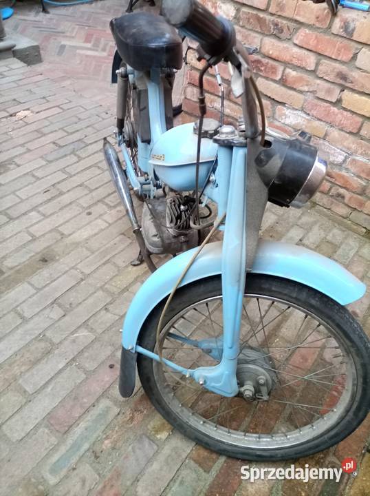 Motorower komar Nowogród Bobrzański