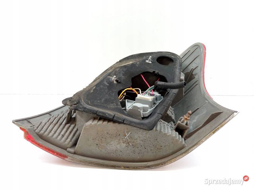 LAMPA TYŁ LEWA 5D HB LIFT Toyota Yaris II sprzedam