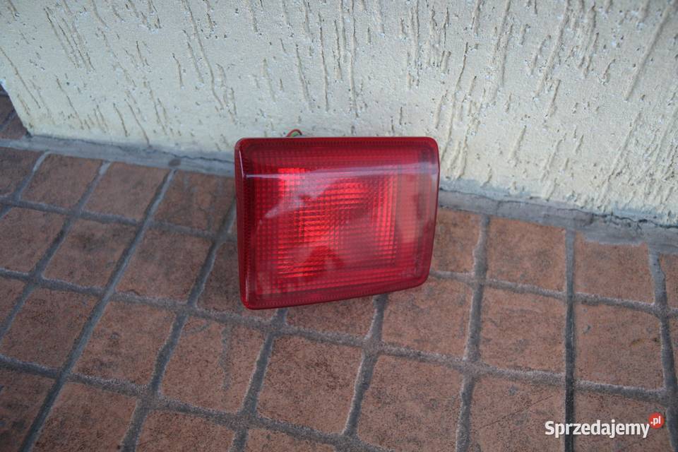 LAMPA KLAPY LEWY TYŁ PEUGEOT 407 SW KOMBI osobowe