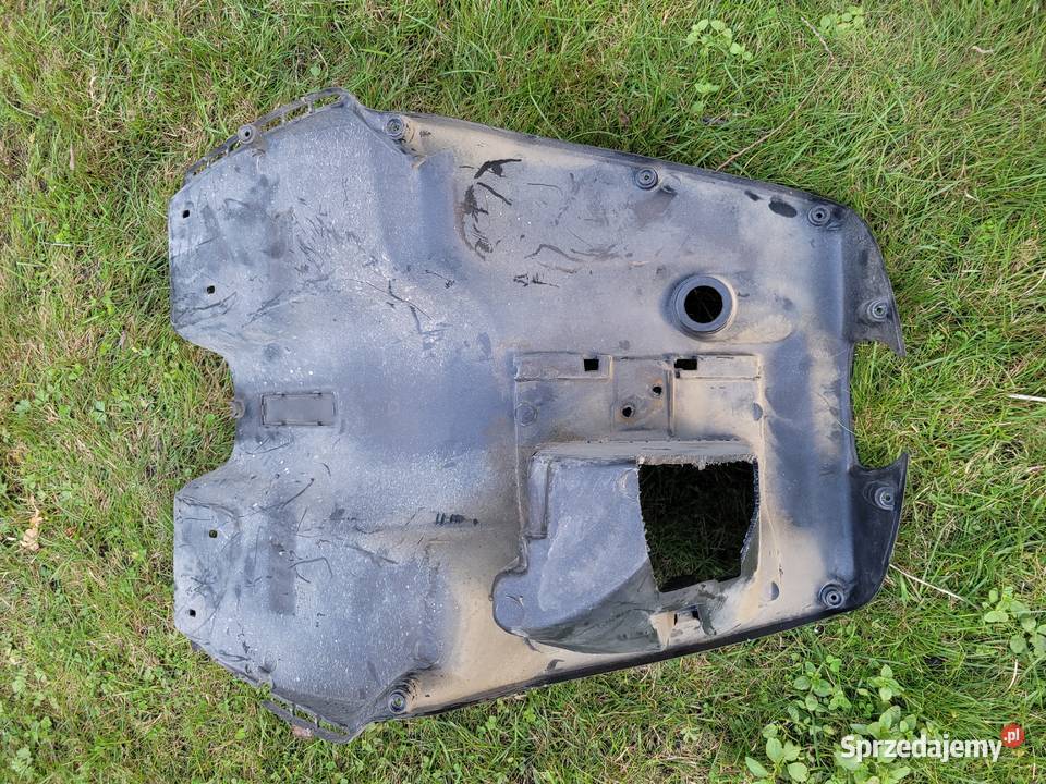 Malaguti F12 Phantom F12 50 kokpit oslona nog Piła