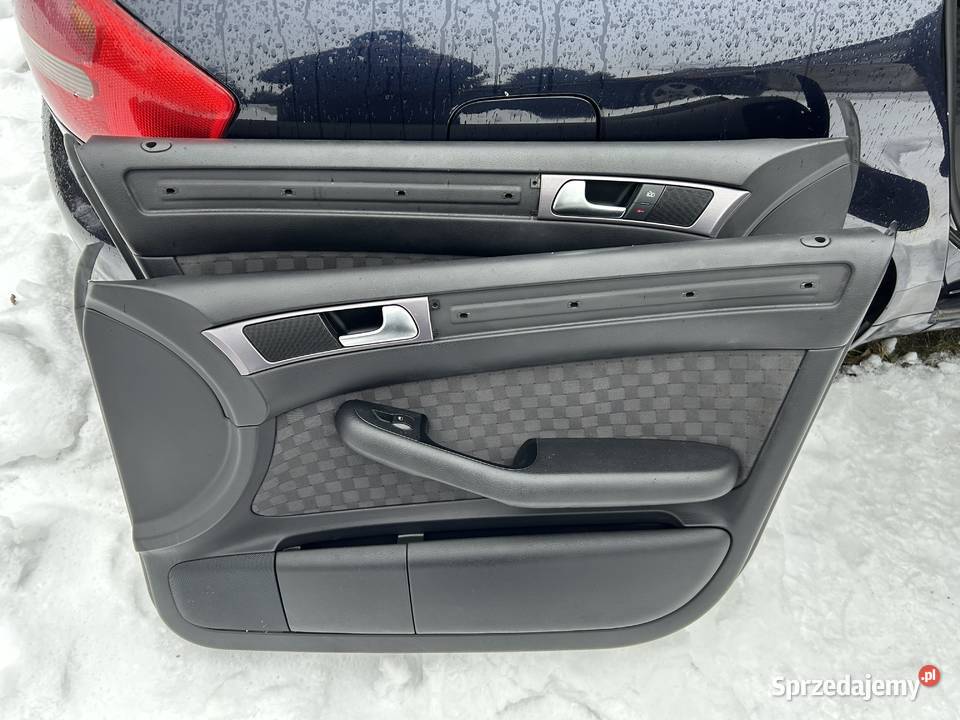 Fotele kanapa i boczki do sedana Audi A6C5 Warszawa