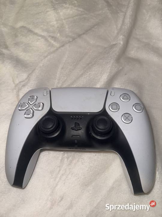 PlayStation 5 5 z napędem 825GB pad z efektem Wielmoża